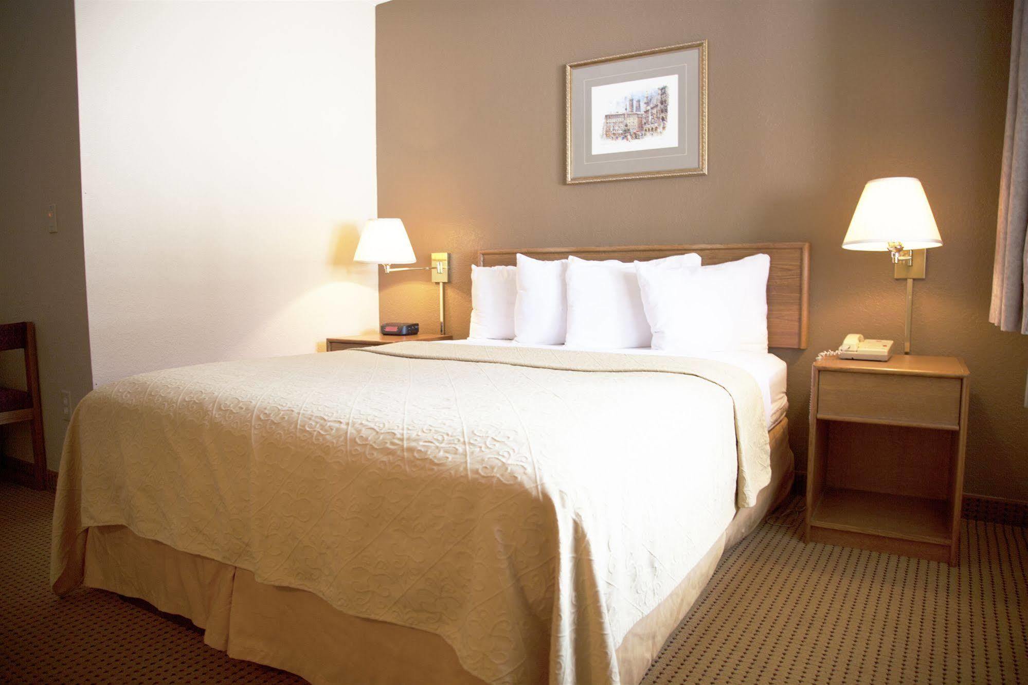 Fairbridge Inn & Suites Leavenworth Exteriör bild